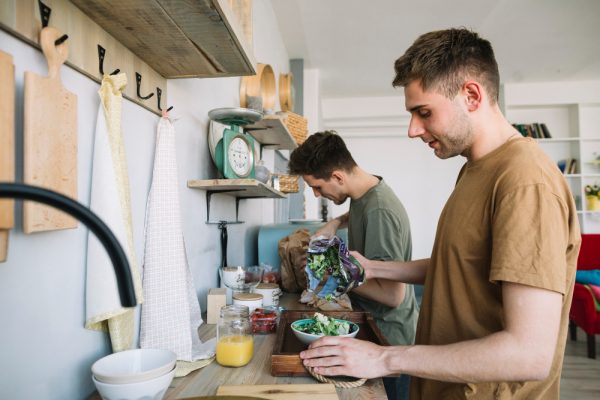 Как сэкономить на еде, живя в хостеле с кухней